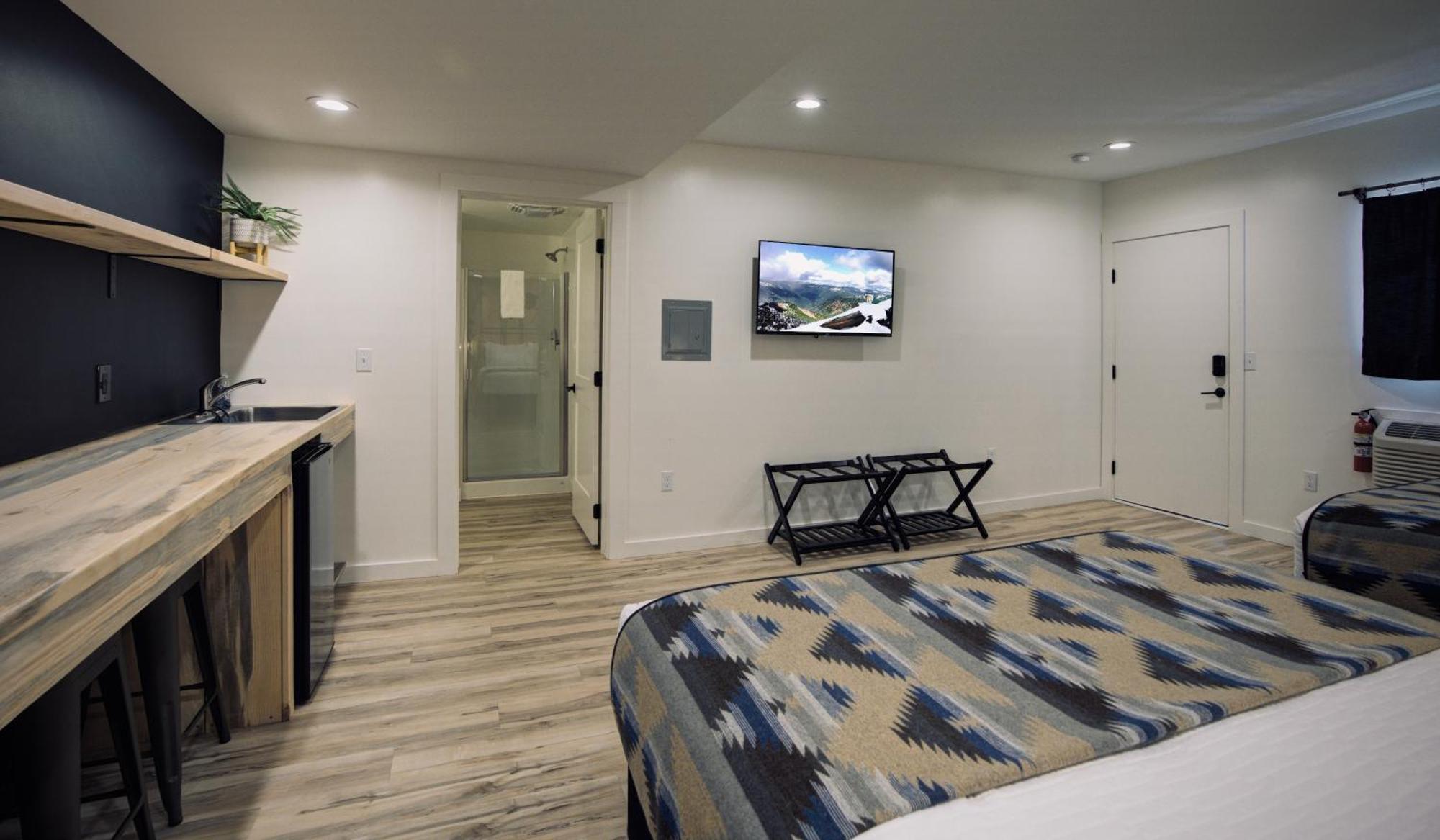 Outdoors Inn Sandpoint Room photo